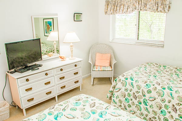 301 Guest Bedroom